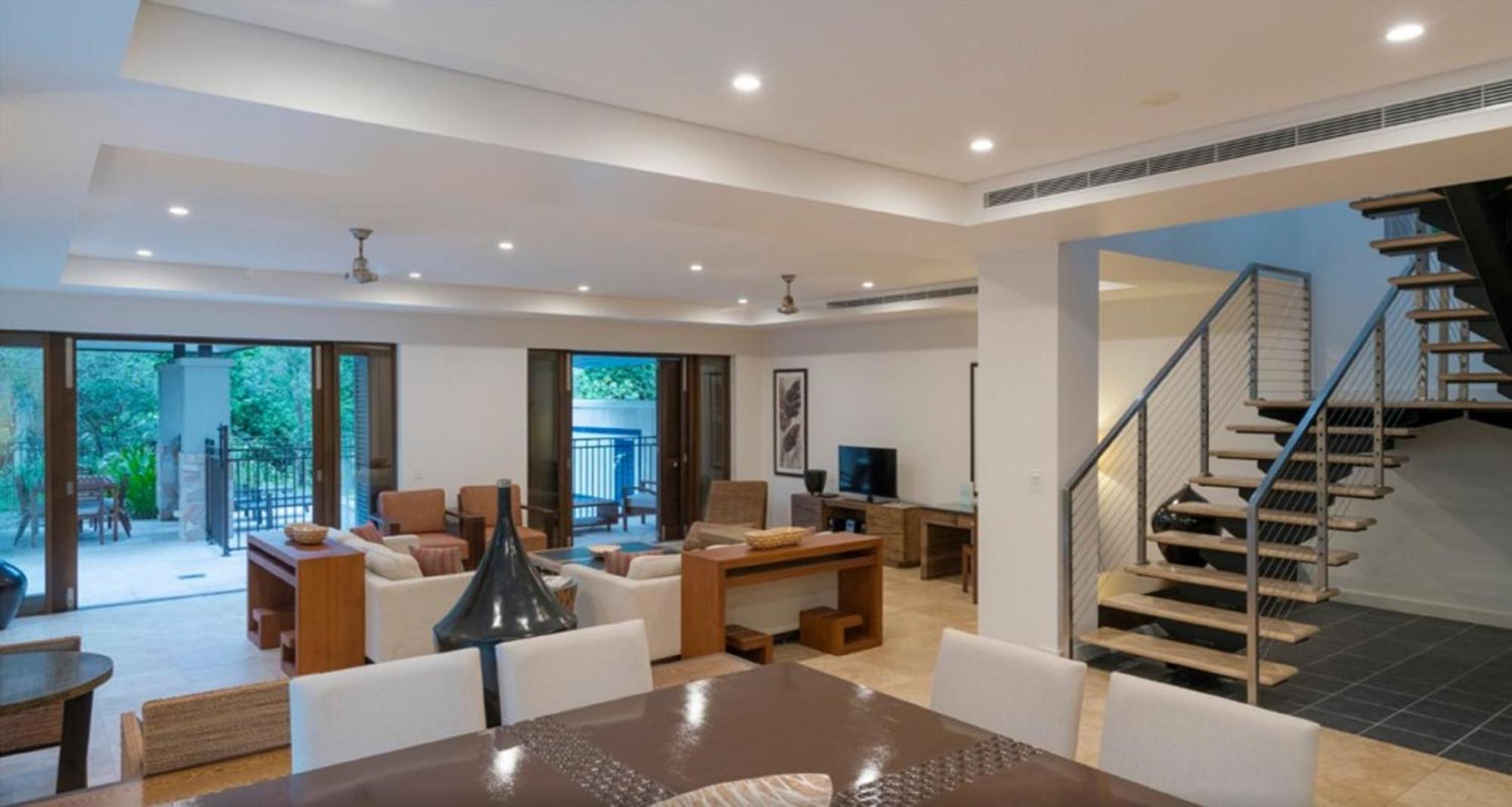Luxury Apartments At Temple Resort And Spa Port Douglas Rom bilde