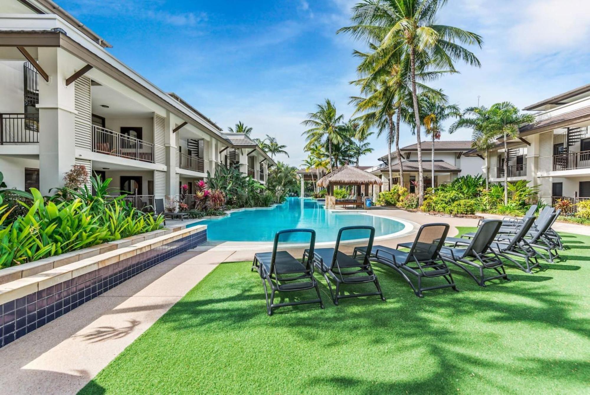 Luxury Apartments At Temple Resort And Spa Port Douglas Rom bilde
